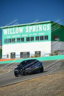 media/Oct-18-2025-Extreme Speed (Sat) [[d6d7e1fef1]]/Group 5/Session 1 (Turn 4)/